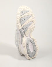 Lacoste l003 Neo Shot Sneakers in Weiß