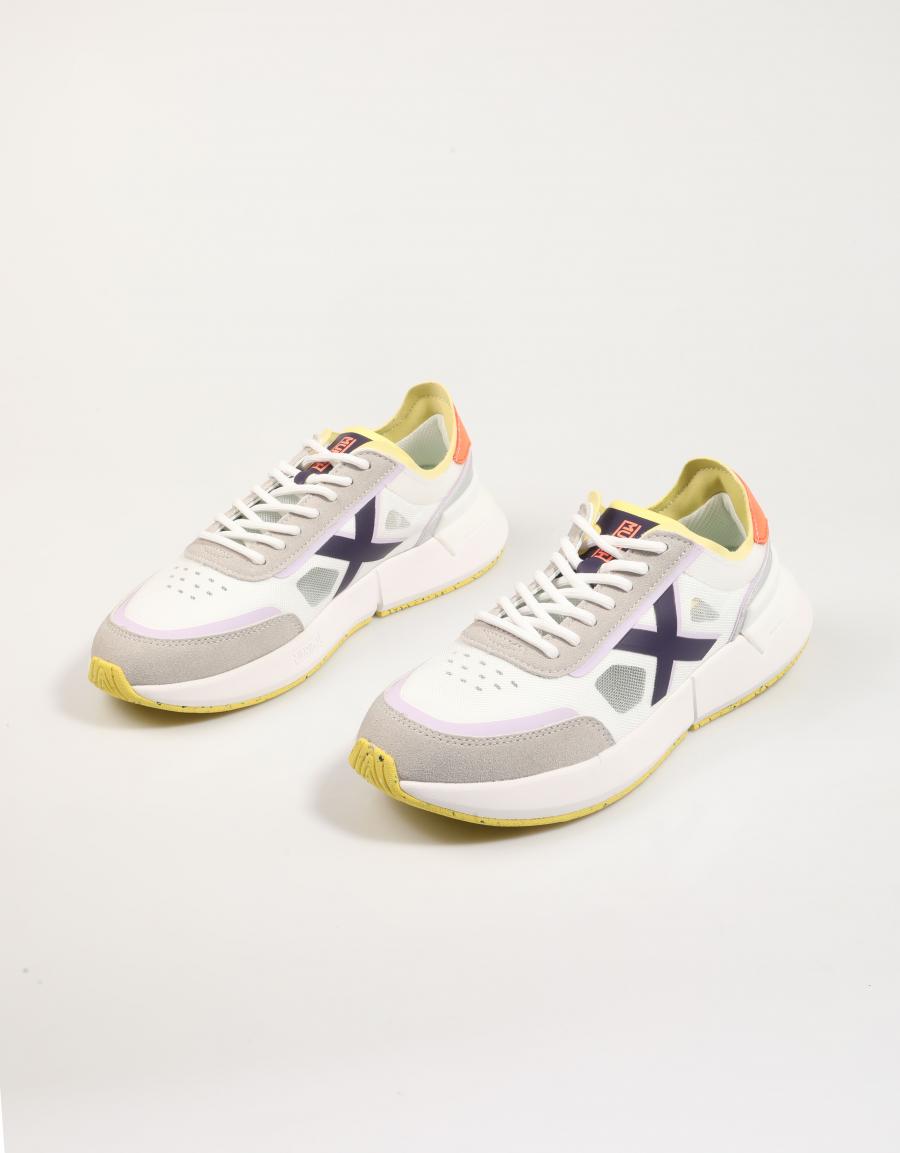 ZAPATILLAS MUNICH VERSUS LS WOMAN en color Blanco
