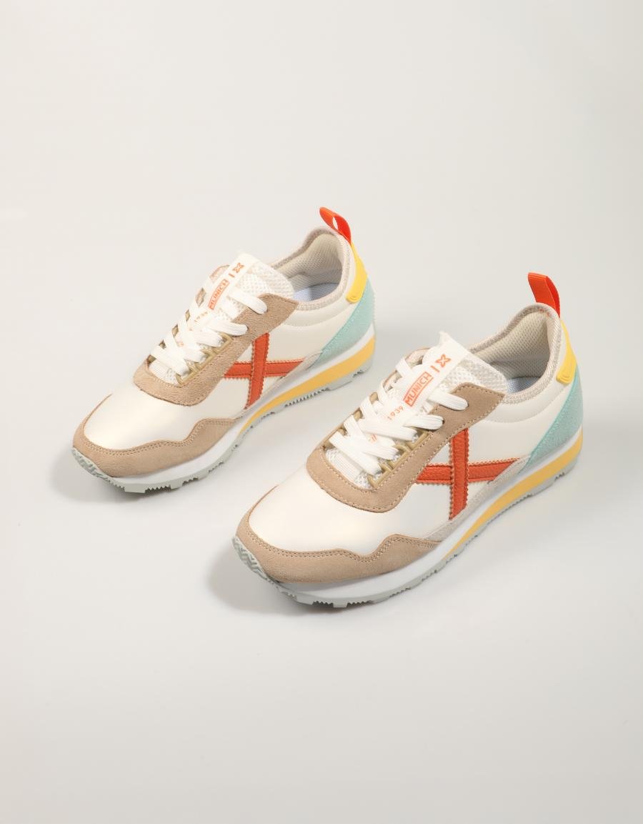 ZAPATILLAS MUNICH UM WMN en color Multicolor