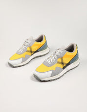 ZAPATILLAS MUNICH PULSAR en color Amarillo
