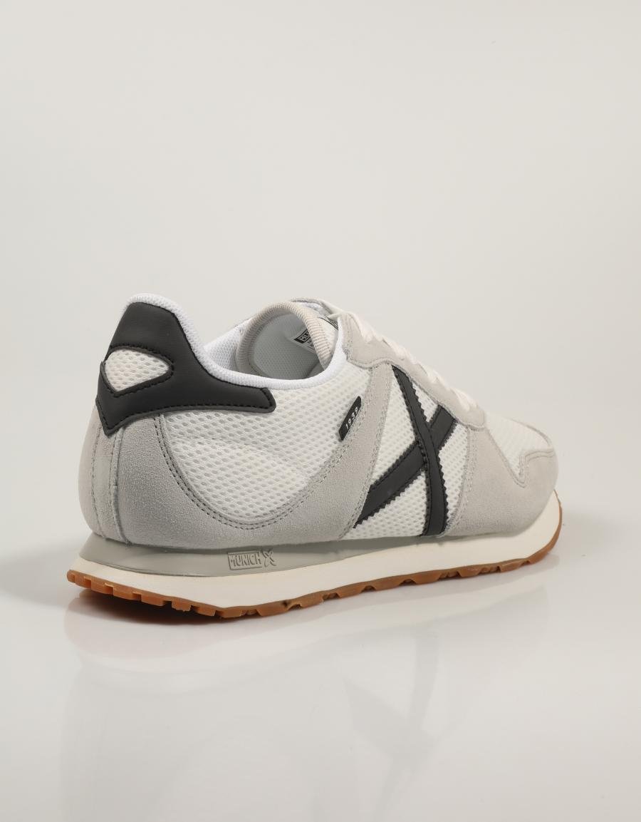 Sapatos de Munique Massana em branco