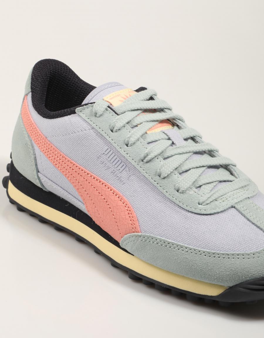 Sneakers PUMA Easy Rider in Navy Blue Color