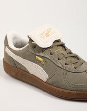 ZAPATILLAS PUMA PALERMO PREMIUM SUEDE en color Verde