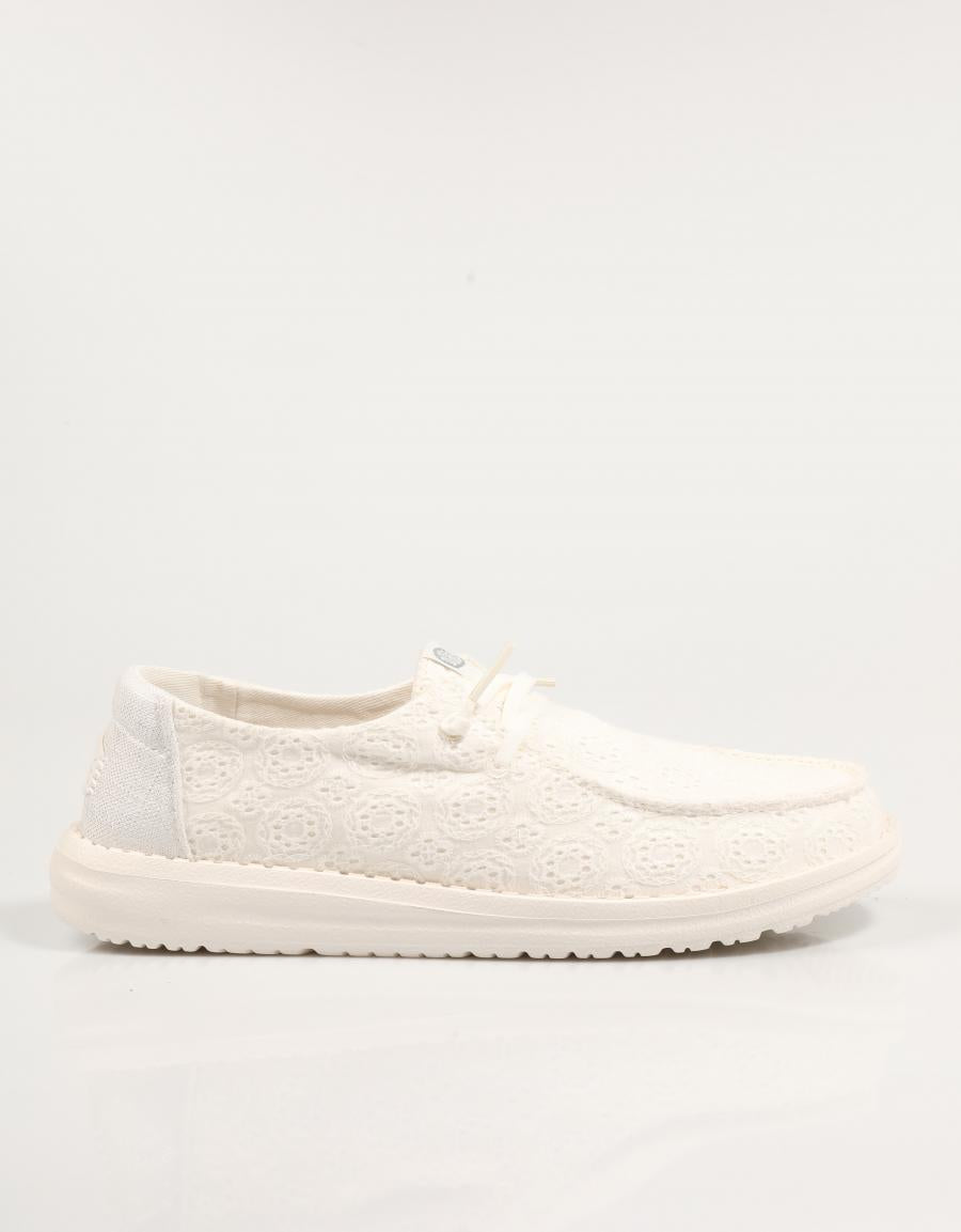 Sport Dude Wendy Byelet Lace Scarpe in bianco
