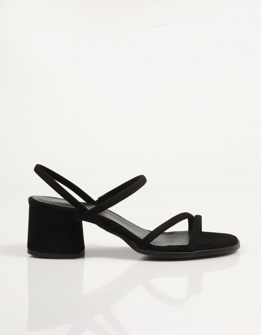 SANDALIAS BRYAN 2614 en color Negro