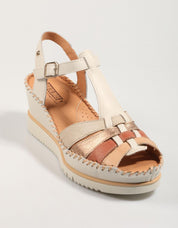 SANDALIAS PIKOLINOS AGUADULCE W3Z 1836C1 en color Blanco
