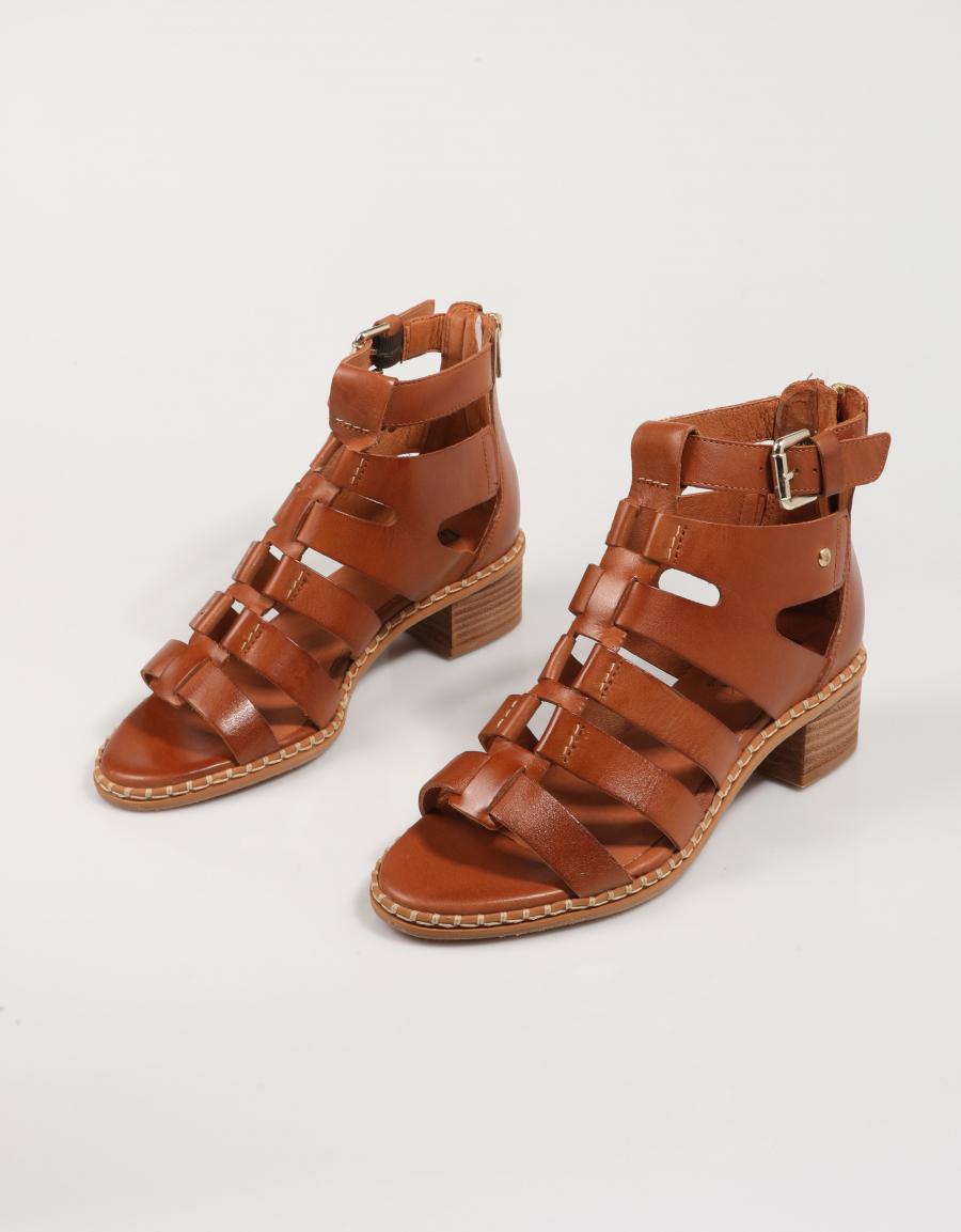 SANDALIAS PIKOLINOS BLANES W3H 1823 en color Blanco