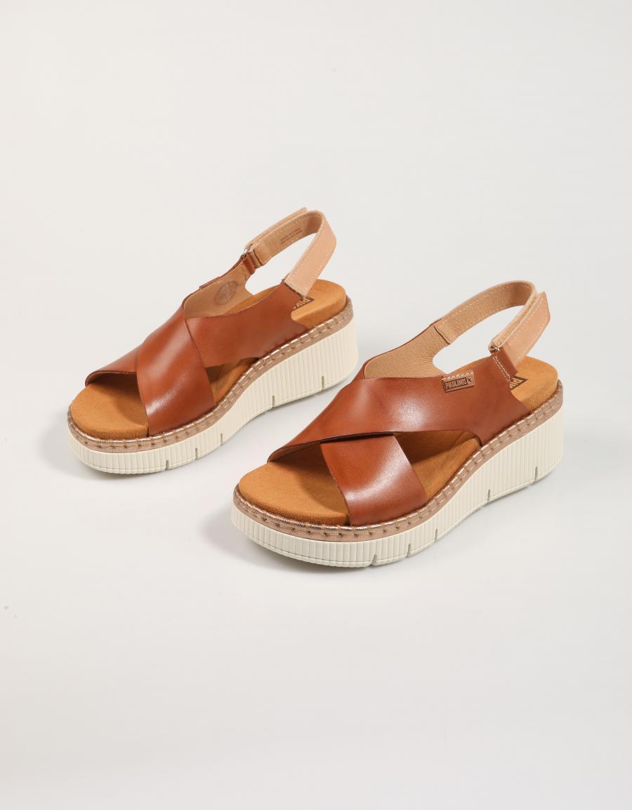 Pikolinos Sandalen Gomera W0K 0606C1 in Lederfarbe