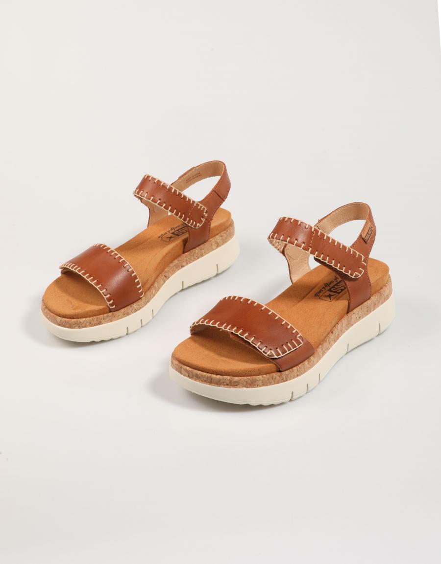 SANDALIAS PIKOLINOS PALMA W4N 0750 en color Cuero