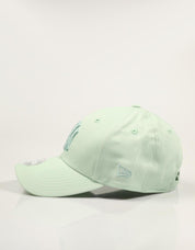 GORRA NEW ERA FEMALE LEAGUE 9FORTY en color Verde