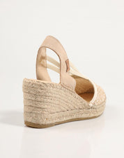 SANDALIAS VIDORRETA 18400 en color Beige
