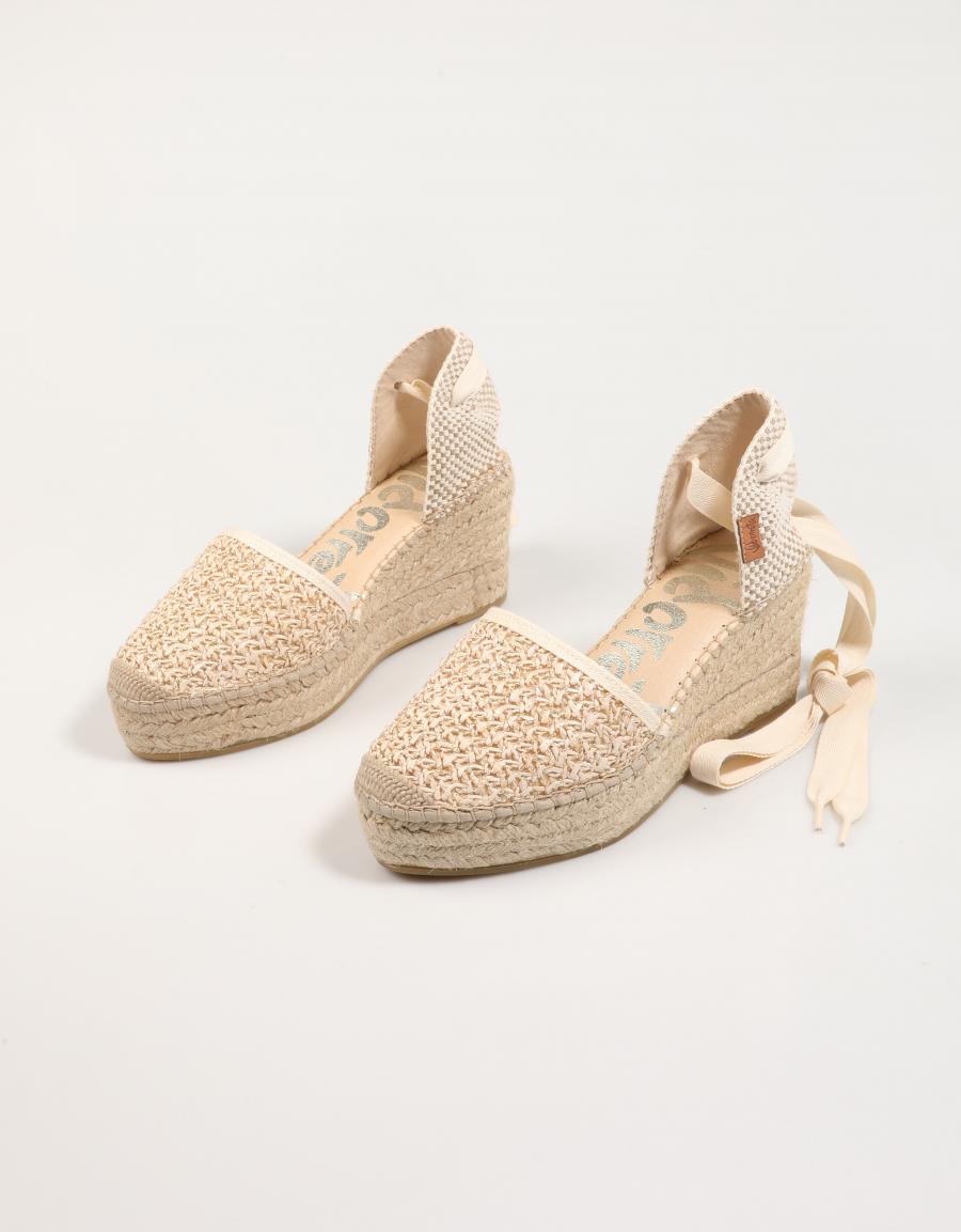 SANDALIAS VIDORRETA 06700 en color Beige