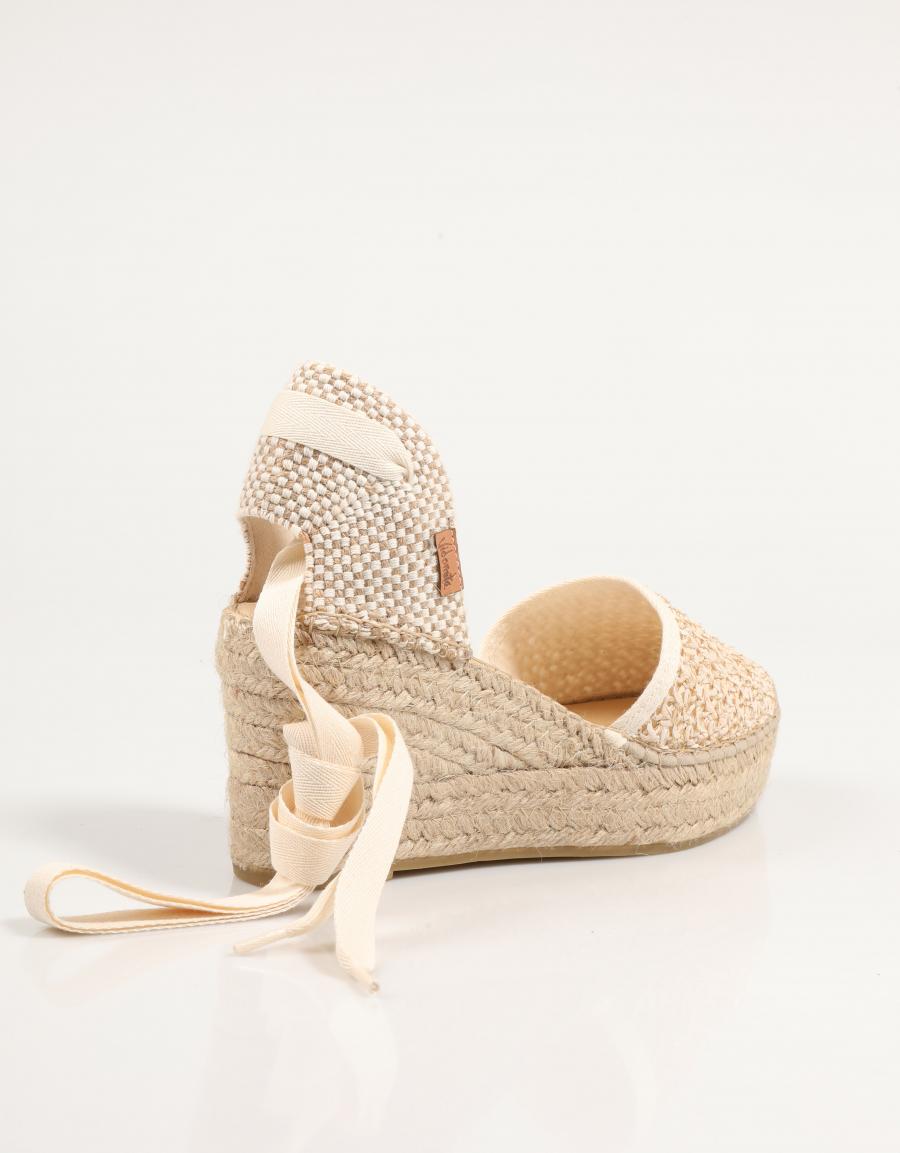 SANDALIAS VIDORRETA 06700 en color Beige