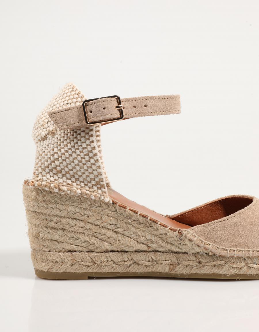 Lucia viguera 1743 sandali in colore taupe