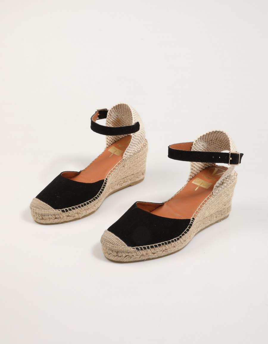 SANDALIAS LUCIA VIGUERA 1743 en color Negro