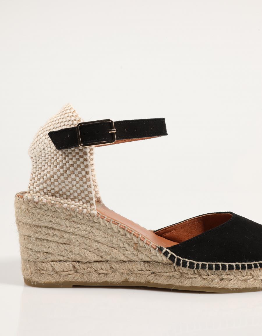 SANDALIAS LUCIA VIGUERA 1743 en color Negro