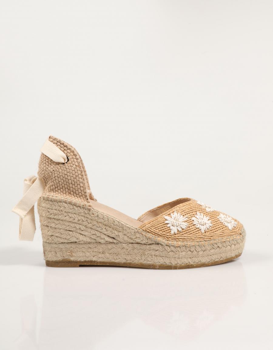 SANDALIAS ALHAMAS 06800 RFSD en color Beige
