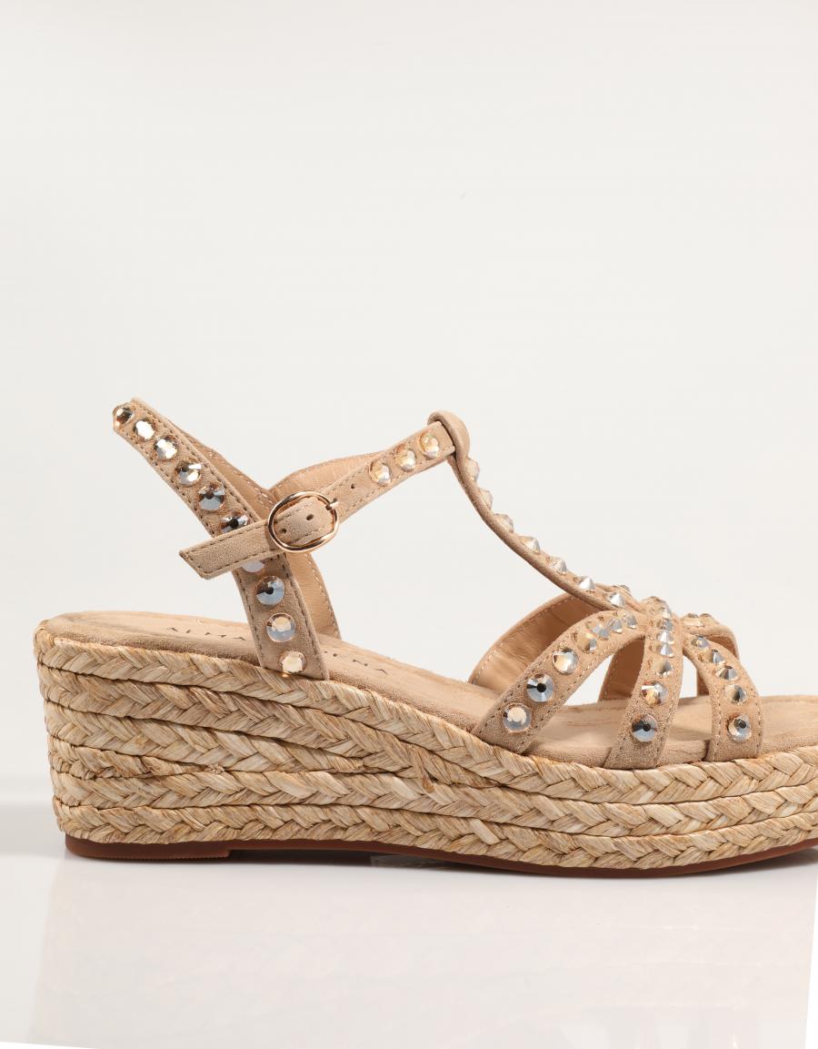 SANDALIAS 51451 in Beige color
