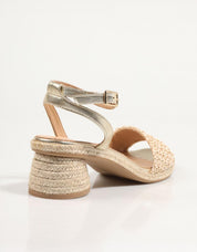 SANDALIAS GAIMO EVONY en color Oro