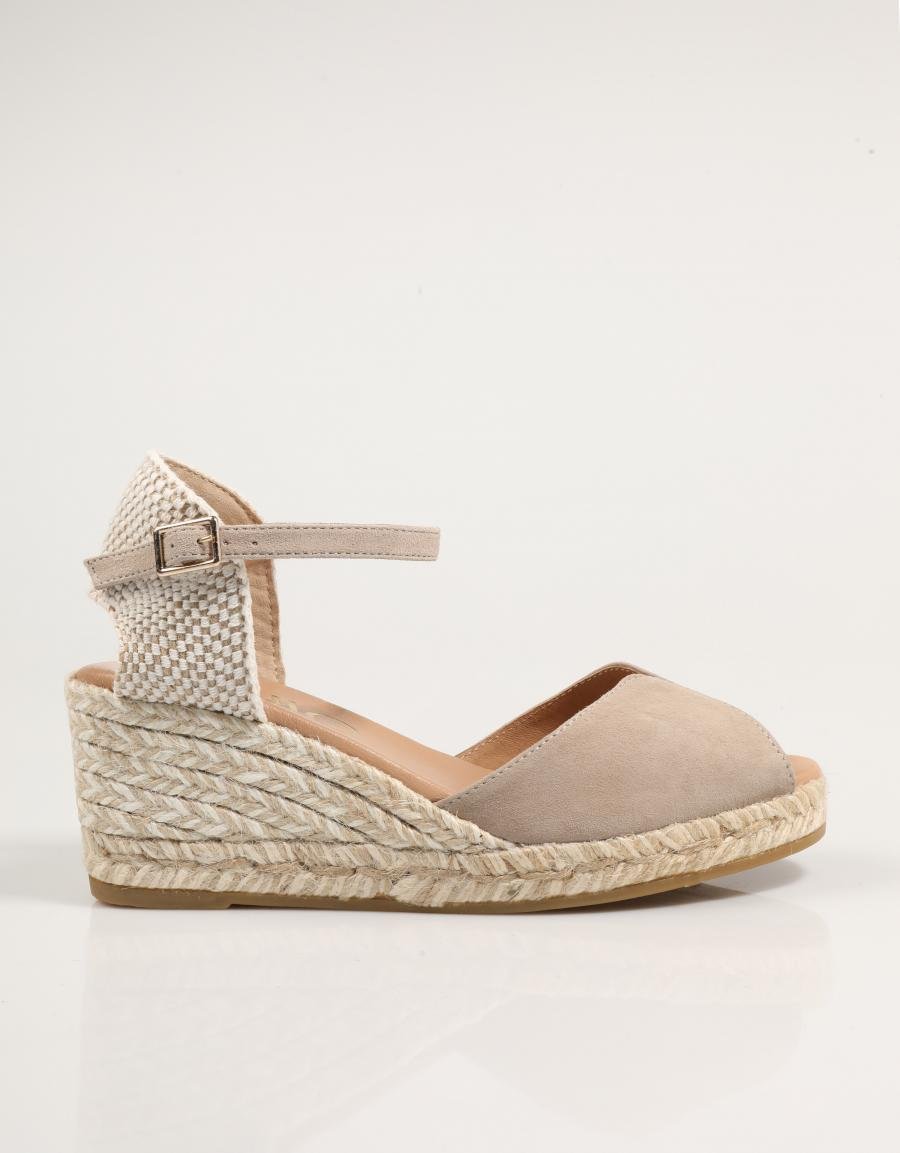 SANDALIAS GAIMO RONNY en color Taupe