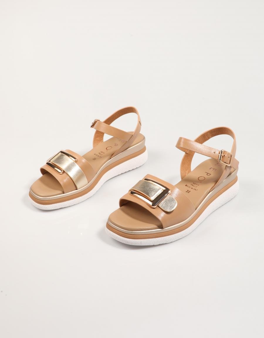 SANDALIAS LA REPO 10218 en color Cuero