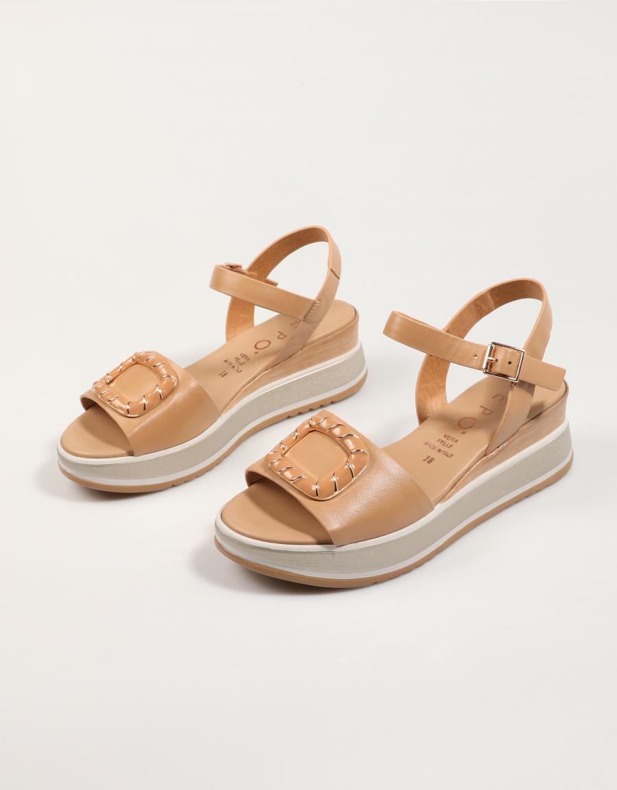 SANDALIAS LA REPO 19236 en color Cuero