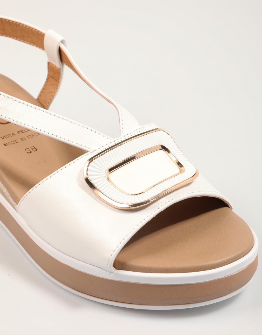 SANDALIAS LA REPO 82259 en color Blanco