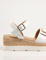 La Repo 50247 sandals in white