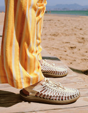 Sandalias Keen Uneek e Color Beige