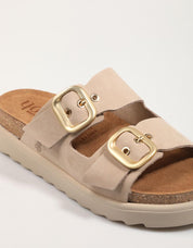 SANDALIAS YOKONO TUNEZ 130 en color Beige