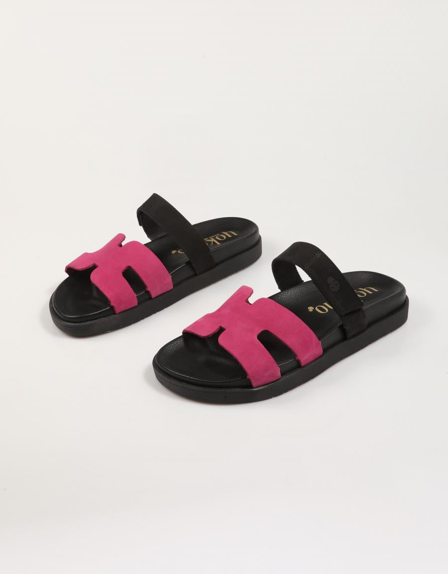 SANDALIAS YOKONO MORENA 125 en color Fuxia