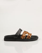 SANDALIAS YOKONO MORENA 125 en color Marron