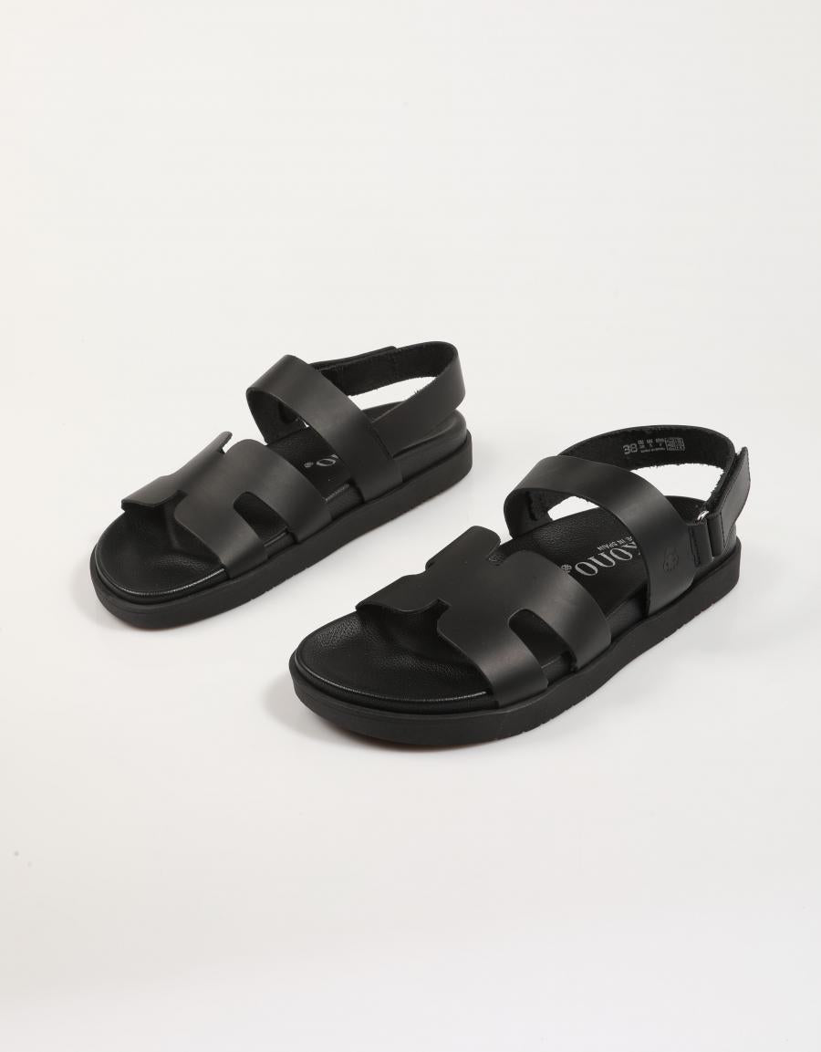 SANDALIAS YOKONO MORENA 257 en color Negro