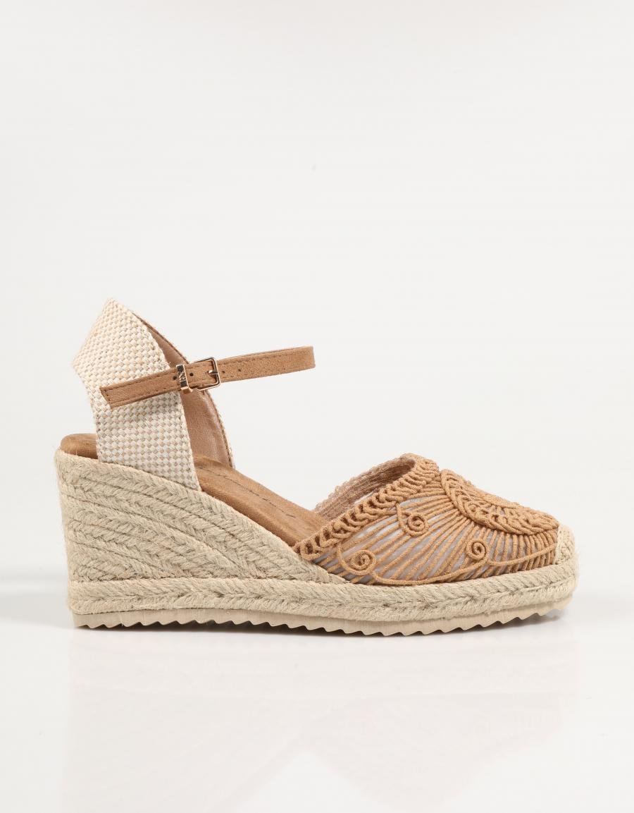 Espadrillas Donna XTI 143845 – Valenciane Con Zeppa 8 Cm, Lavoro All'Uncinetto, Fibbia, Suola Antiscivolo, Vegane PETA - 3