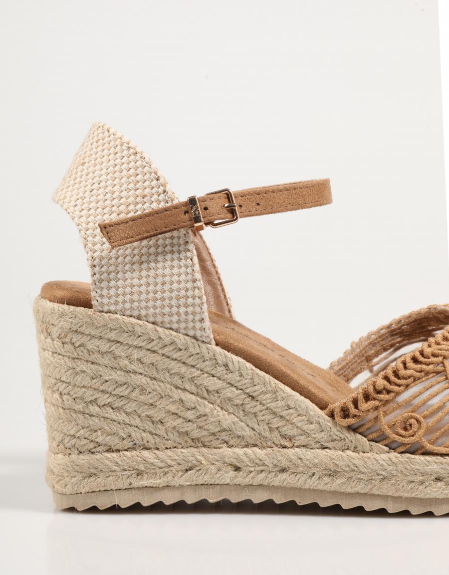 Sandales XTI 143845 en couleur beige