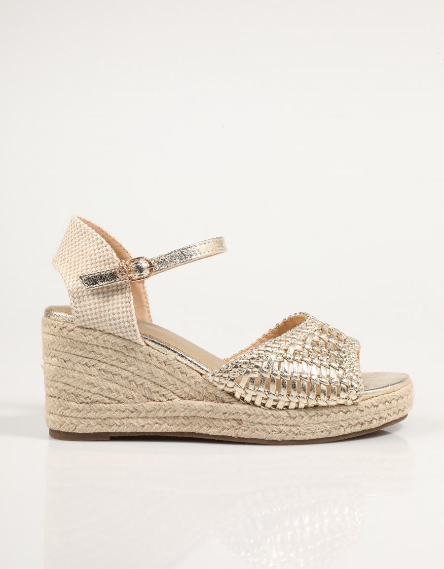 Sandalen XTI 143975 in goldener Farbe