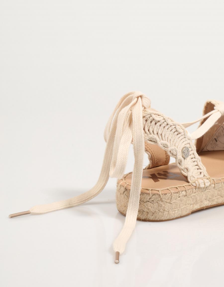 Sandalen XTI 143642 in beige Farbe