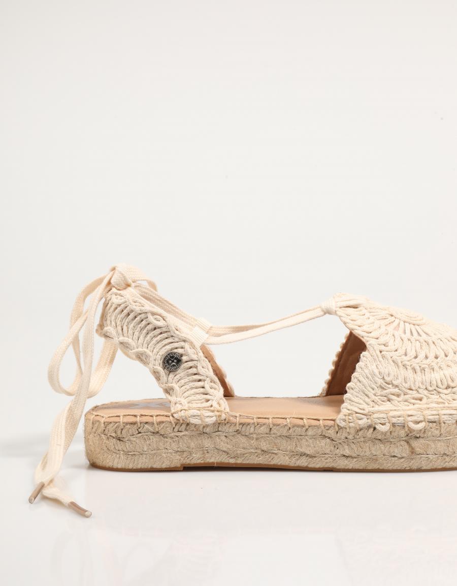 Sandalen XTI 143642 in beige Farbe