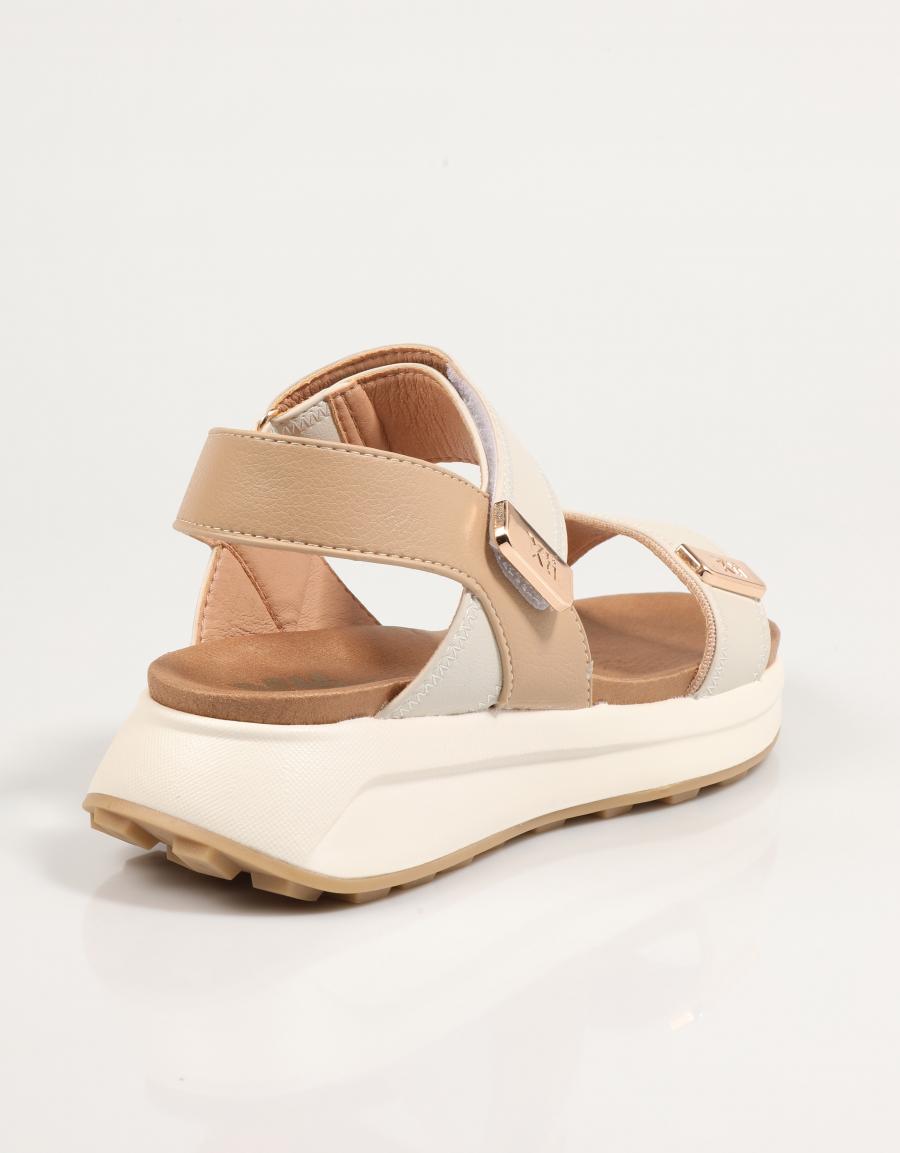 Sandalen XTI 143874 in beige Farbe