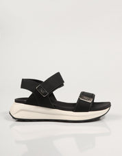 SANDALIAS XTI 143874 en color Negro