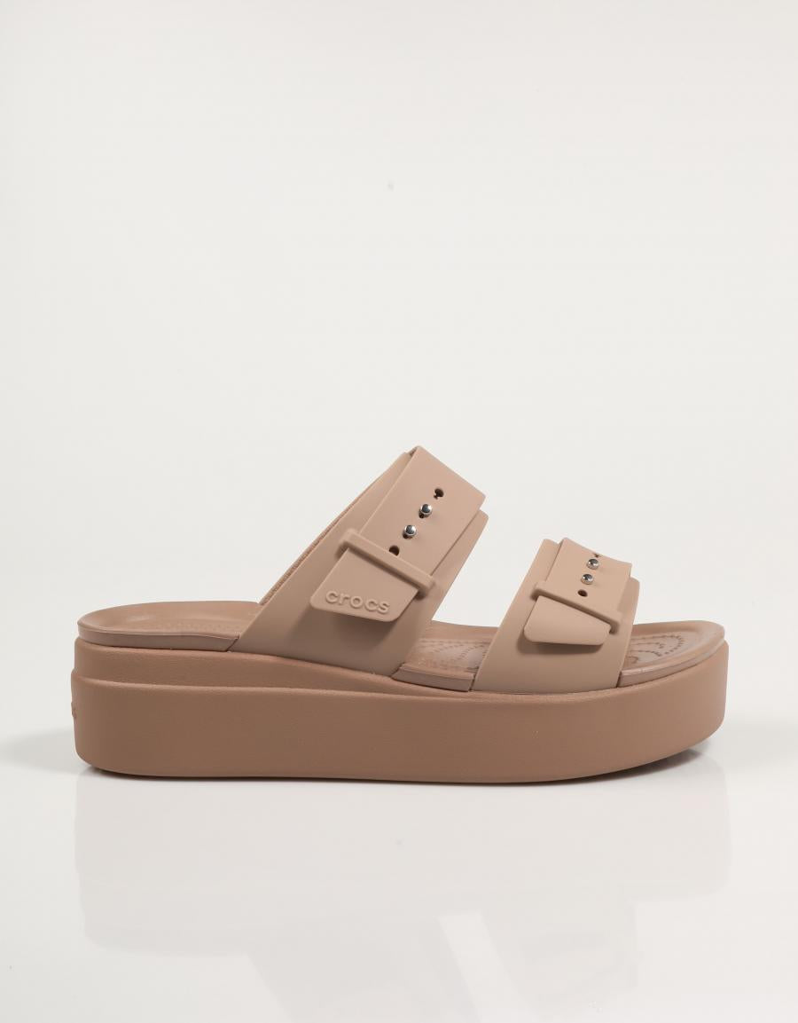 Sandalias Crocs Brookyln Schnalle Low Wdg en Farbe Taupe