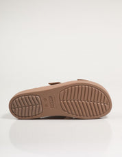 Sandalias Crocs Brookyln Schnalle Low Wdg en Farbe Taupe