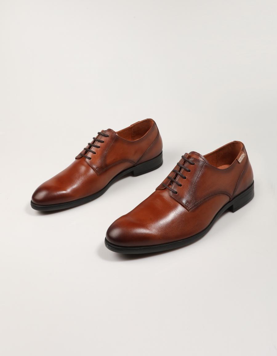 Bristol Pikolinos Kleiderschuhe in Leder