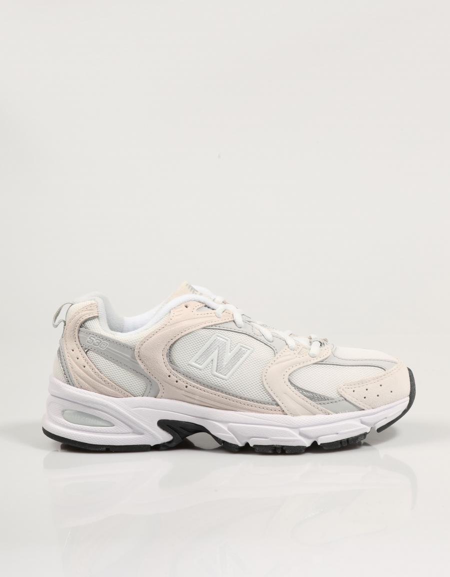 ZAPATILLAS NEW BALANCE MR530 en color Rosa