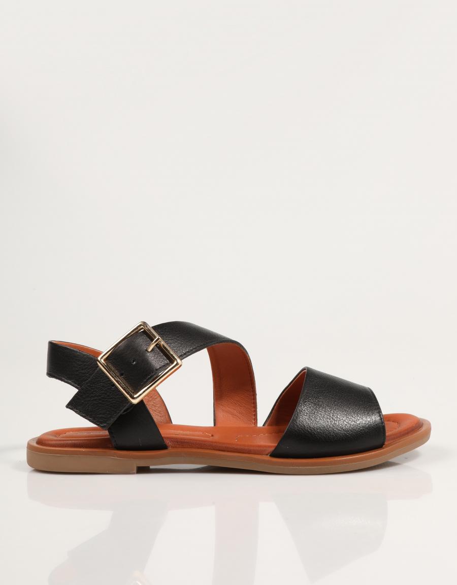 SANDALIAS SHADDY 240300 en color Negro