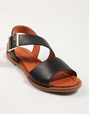 SANDALIAS SHADDY 240300 en color Negro