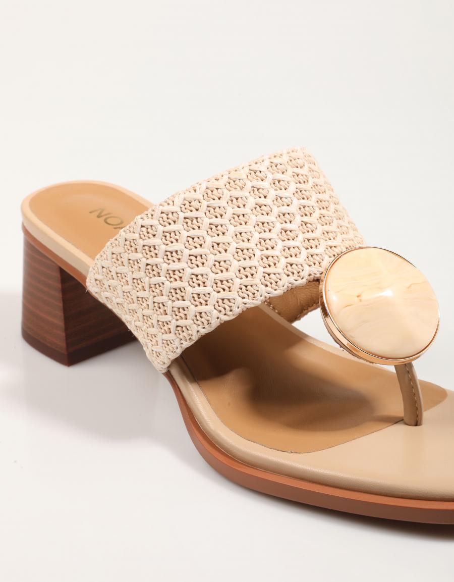 9967 Sandalias 9967 en couleur beige