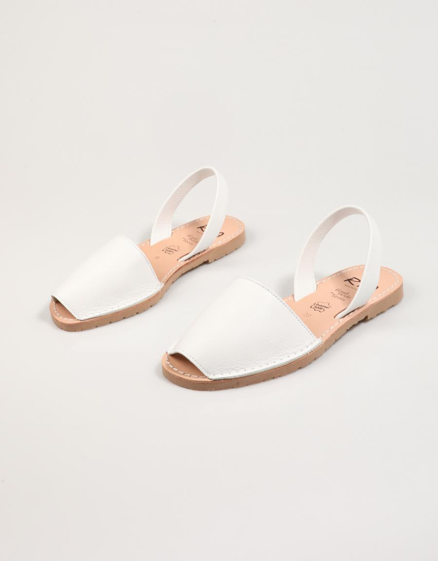20002-S2 RIA Sandalen in Weiß
