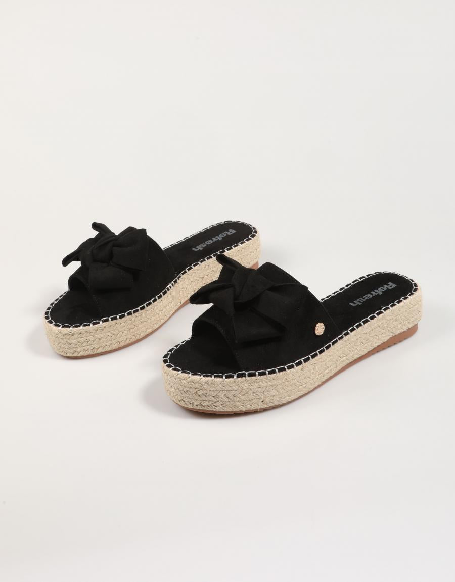 SANDALIAS REFRESH 172547 en color Negro