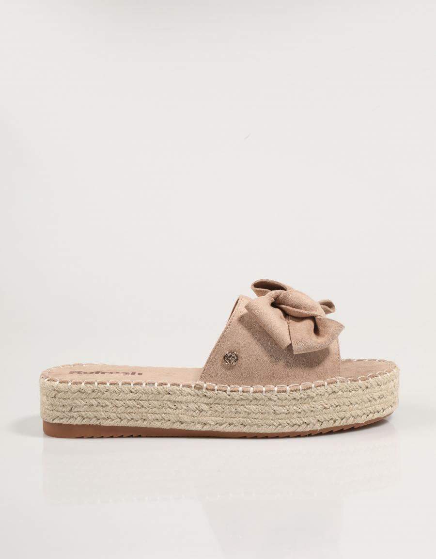 SANDALIAS REFRESH 172547 en color Beige